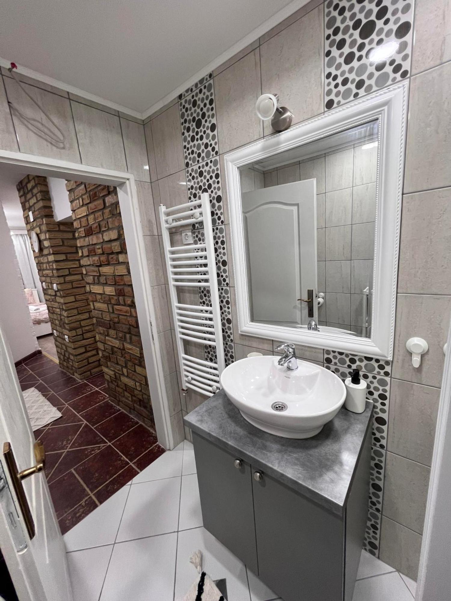 Guest House Lila Sombor Eksteriør billede